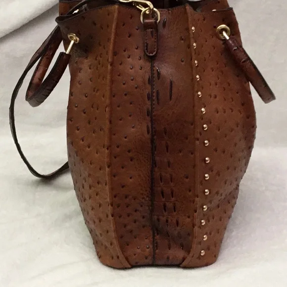 Women’s NWOT brown faux ostrich skin purse/ bag with matching wallet…15”… - Picture 4 of 8